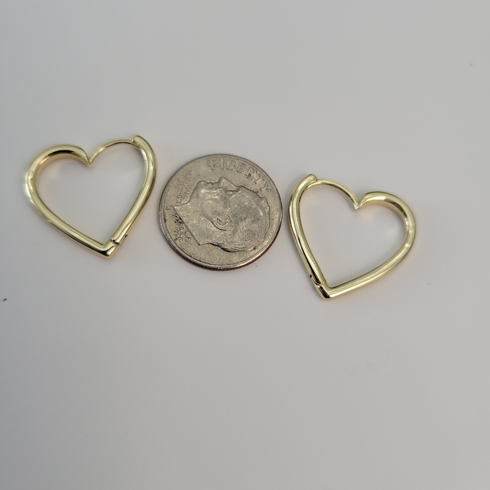 Set of Heart-Shaped Earrings - Picture 4 of 5